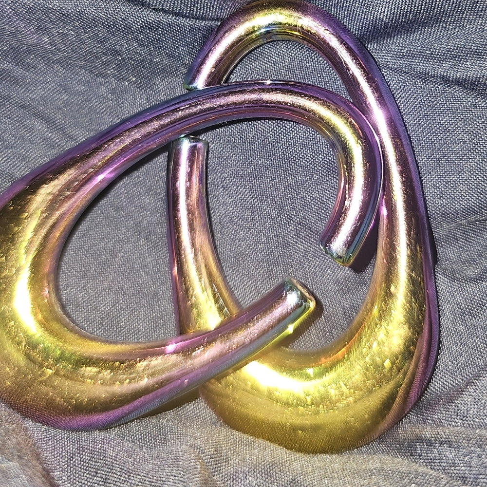 Multicolored ear weights